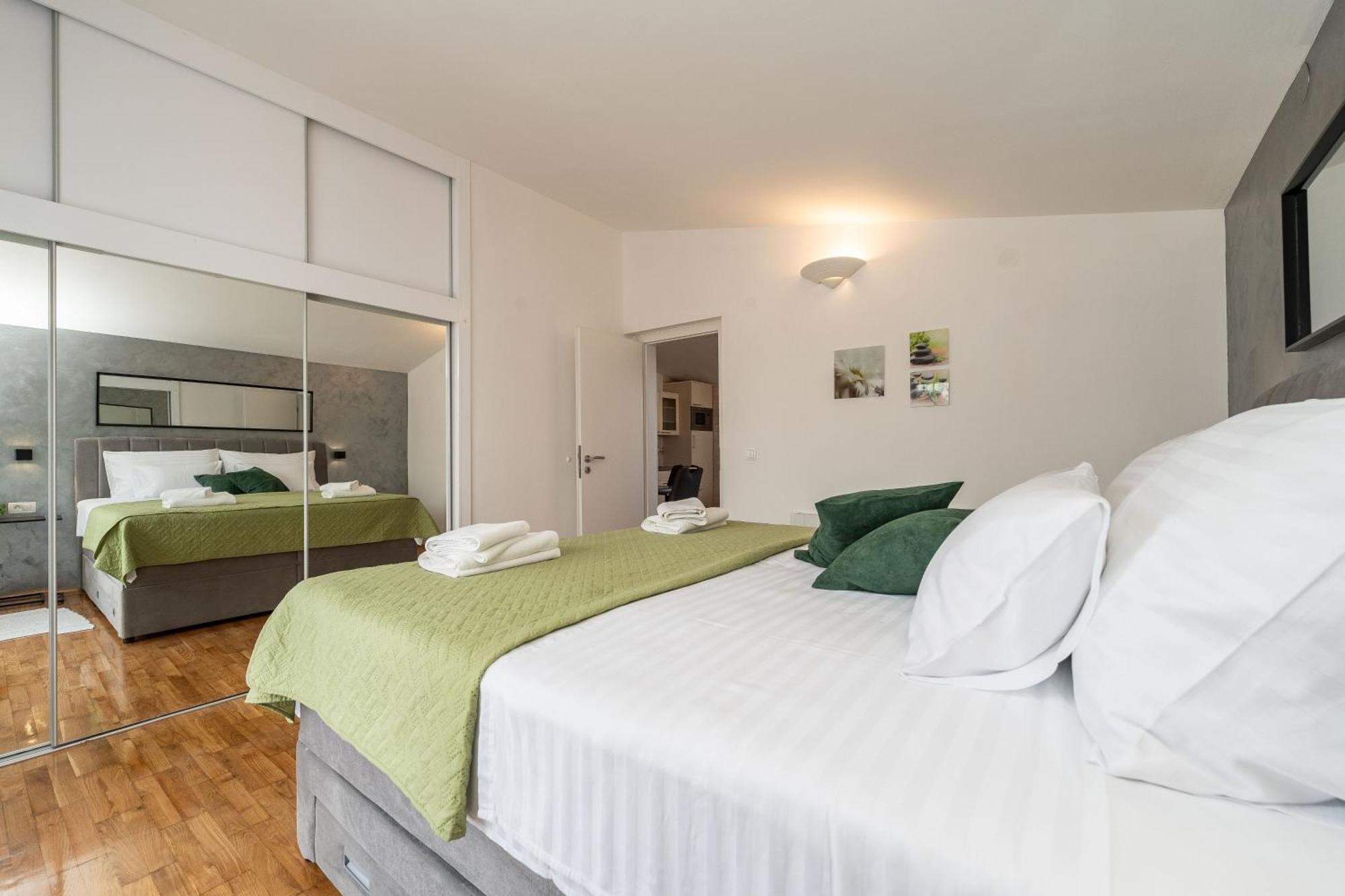 Apartments Dalmatia (Adults Only) Privlaka  Exterior photo