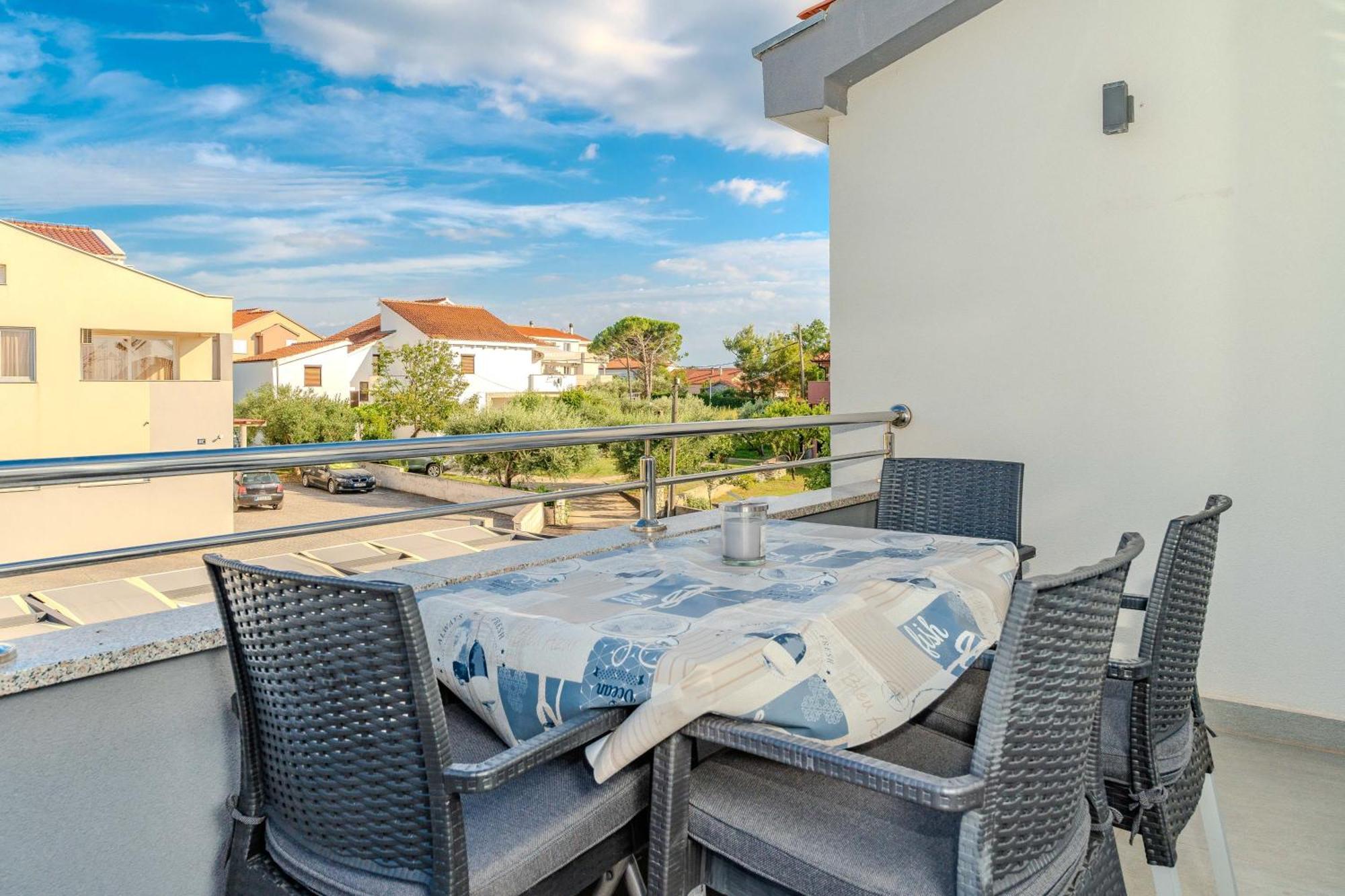 Apartments Dalmatia (Adults Only) Privlaka  Exterior photo