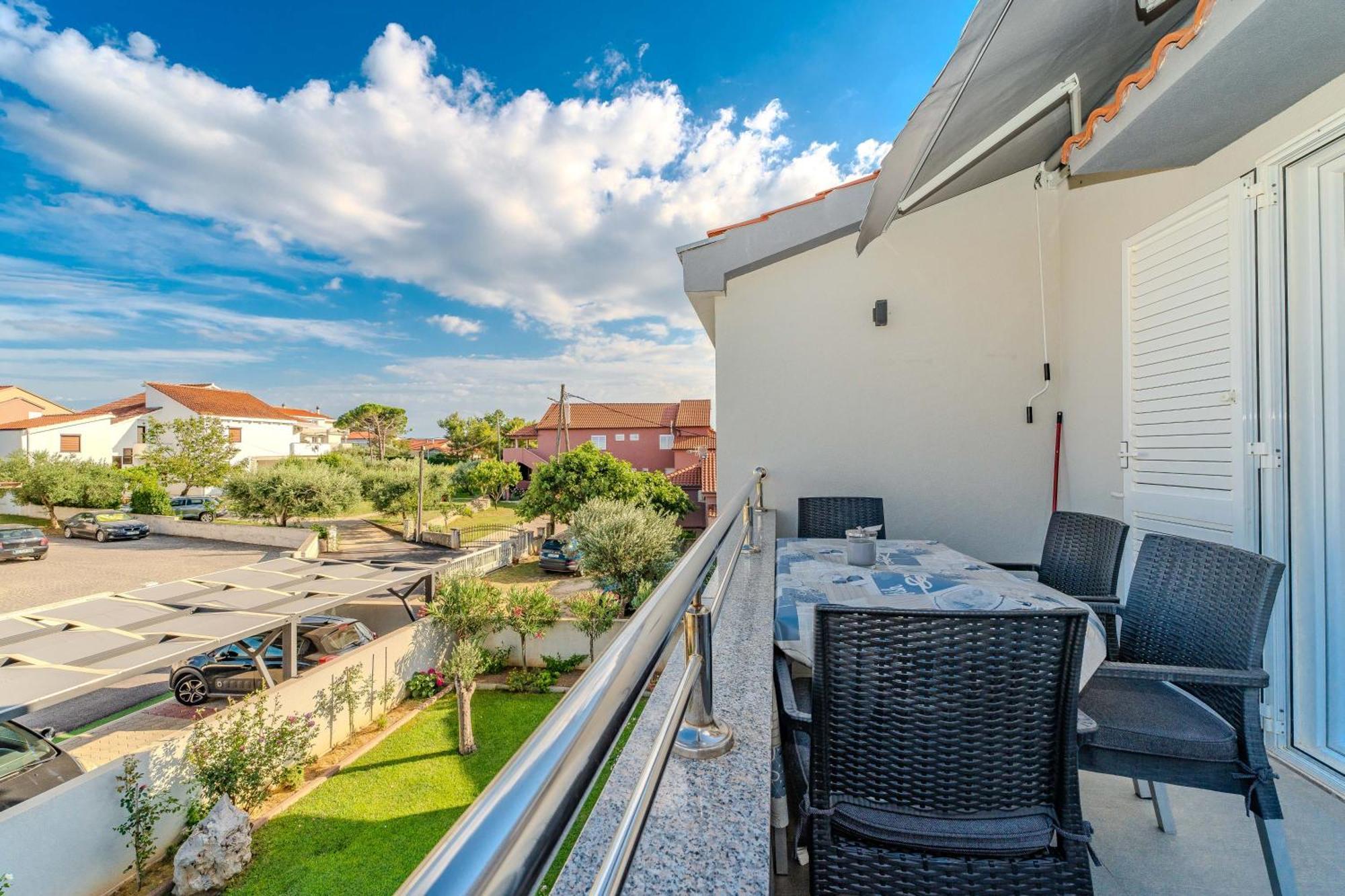 Apartments Dalmatia (Adults Only) Privlaka  Exterior photo