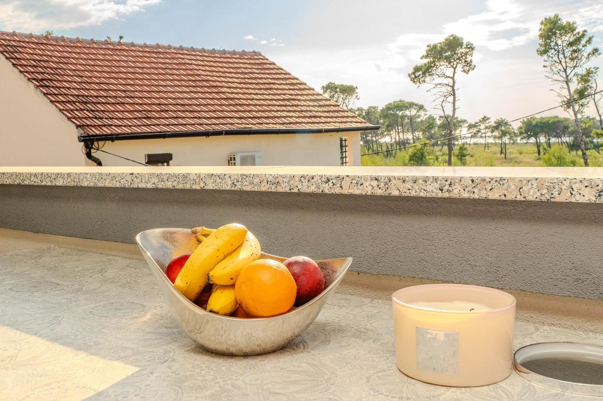 Apartments Dalmatia (Adults Only) Privlaka  Exterior photo