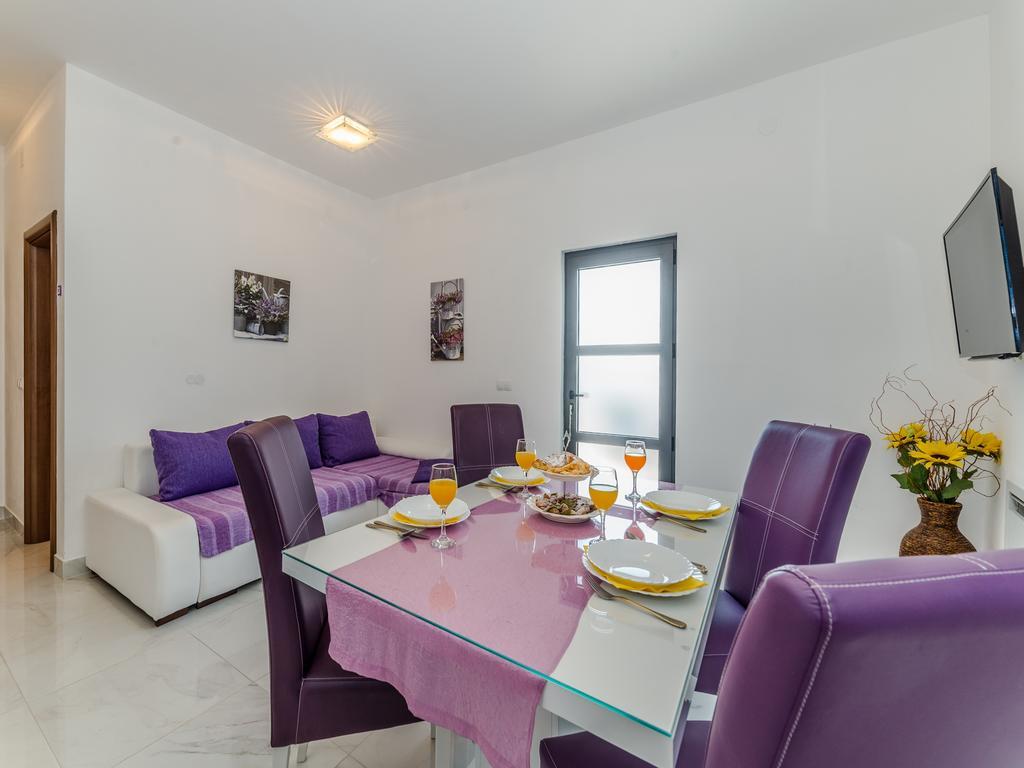 Apartments Dalmatia (Adults Only) Privlaka  Exterior photo
