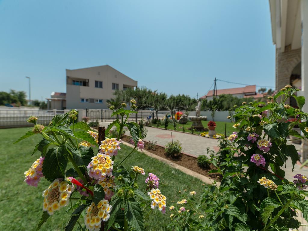 Apartments Dalmatia (Adults Only) Privlaka  Exterior photo