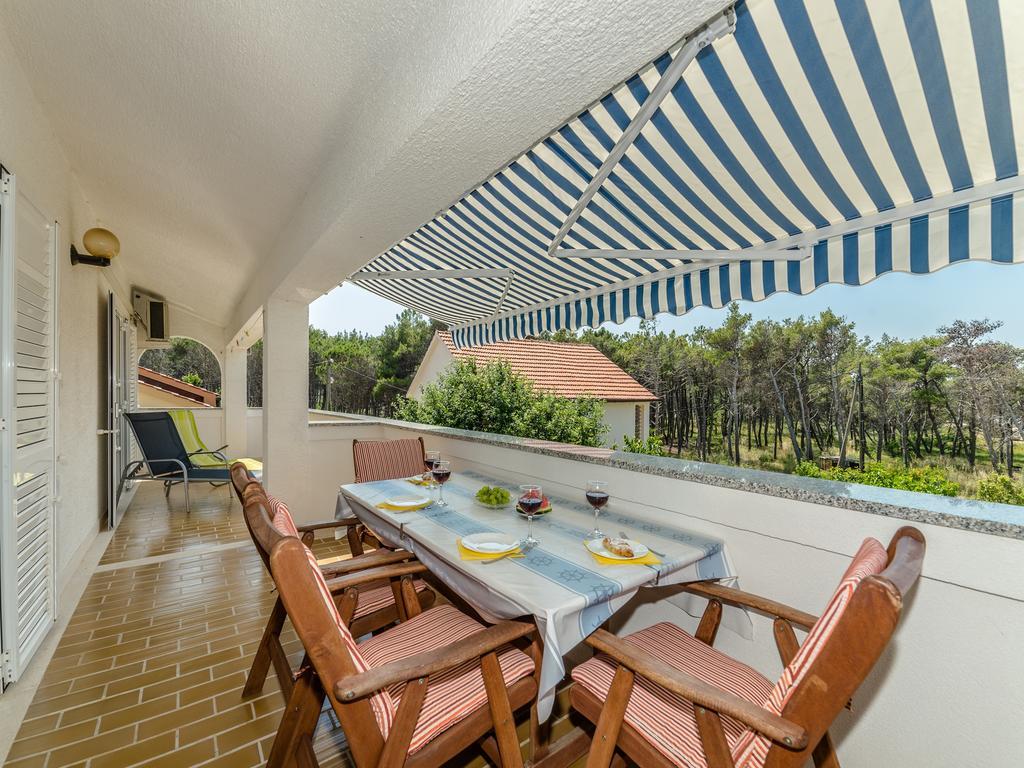 Apartments Dalmatia (Adults Only) Privlaka  Exterior photo